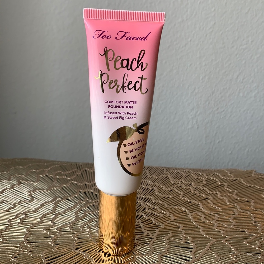 Shade: Almond / Too Faced Peach Perfect